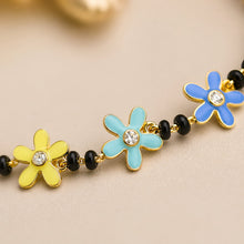 Load image into Gallery viewer, 3 Flowers Nazariya

